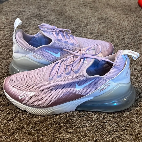 nike air max 270 womens plum chalk